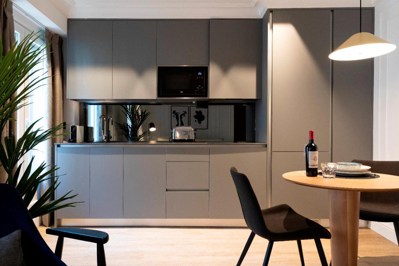 Edmond Vibes Puerta Del Sol Suites