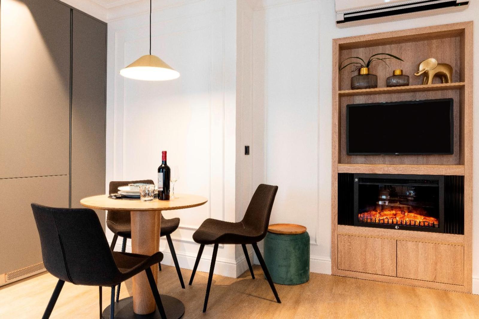 Edmond Vibes Puerta Del Sol Suites *