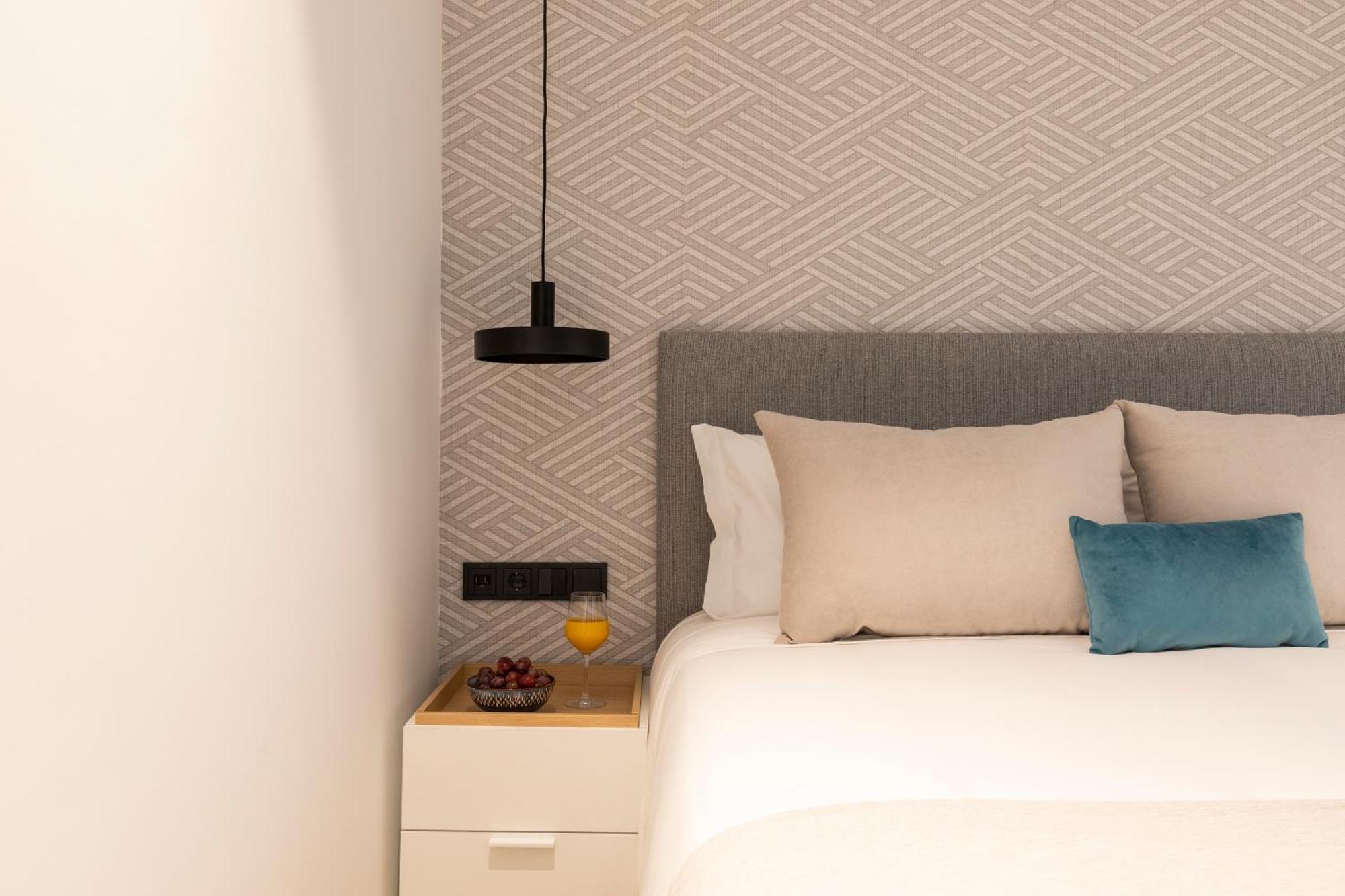Edmond Vibes Puerta Del Sol Suites Apartment