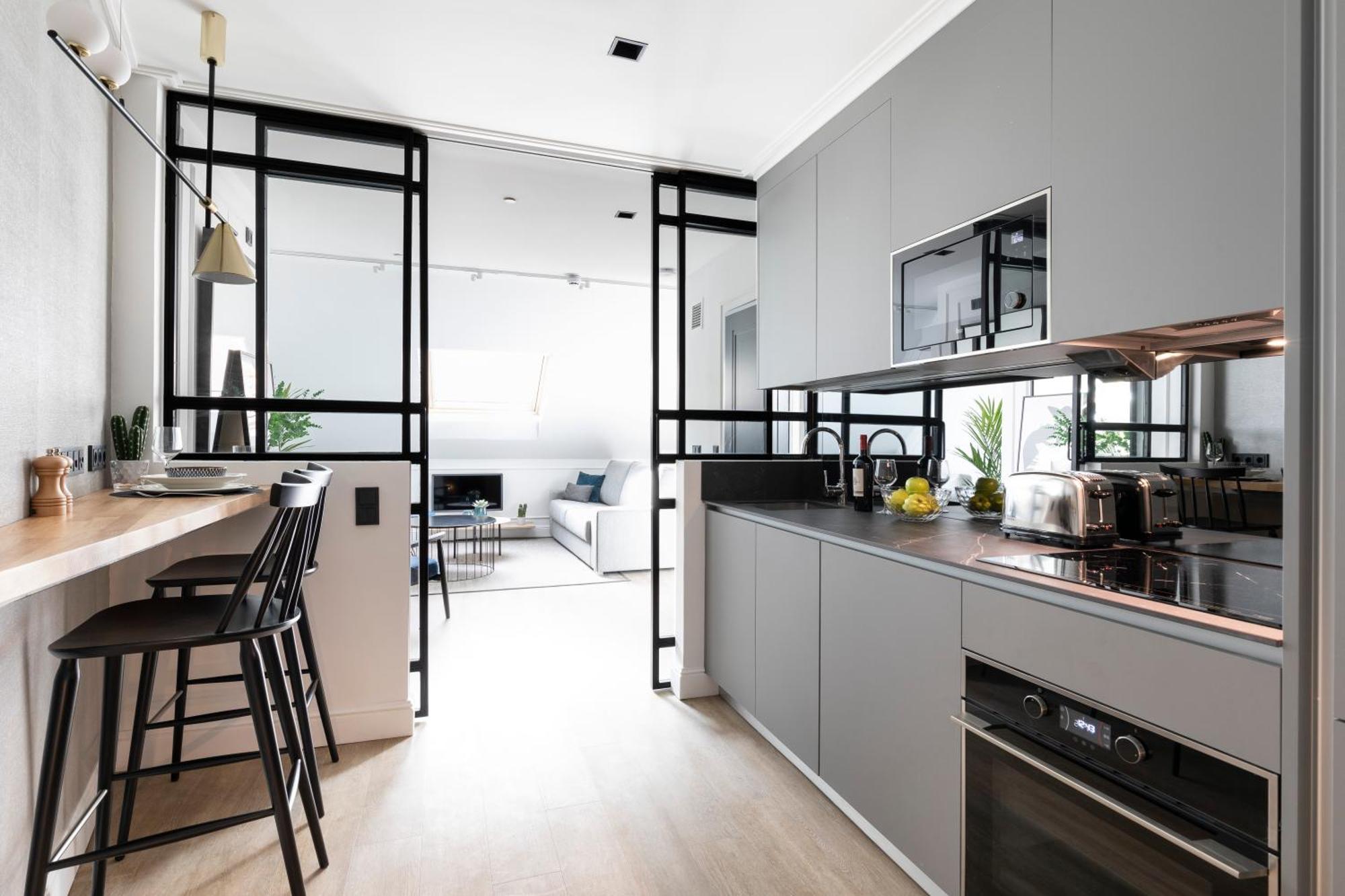 Edmond Vibes Puerta Del Sol Suites *